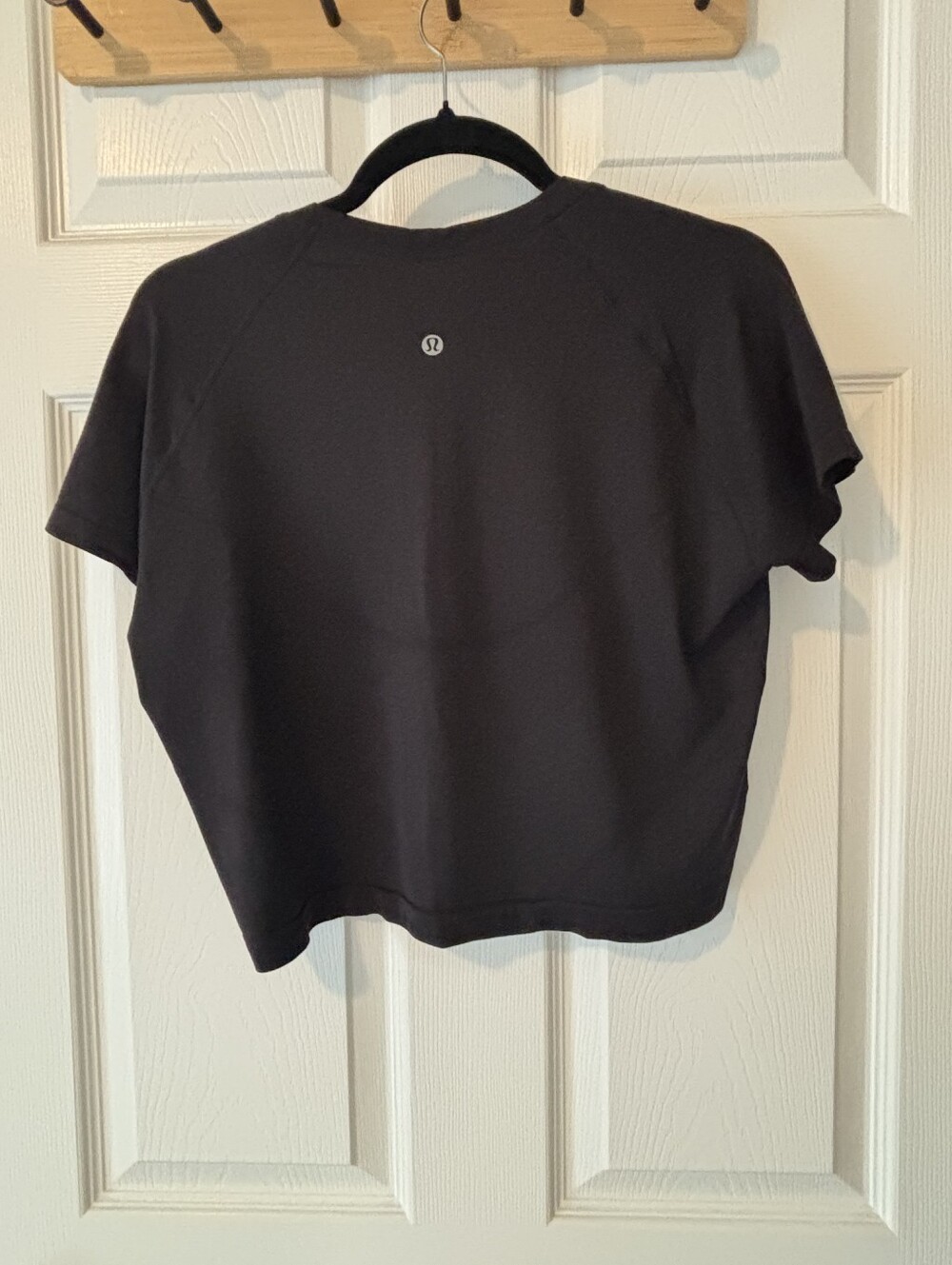 NWOT Lululemon Swiftly Cropped T-shirt Size 10 - Picture 3 of 3